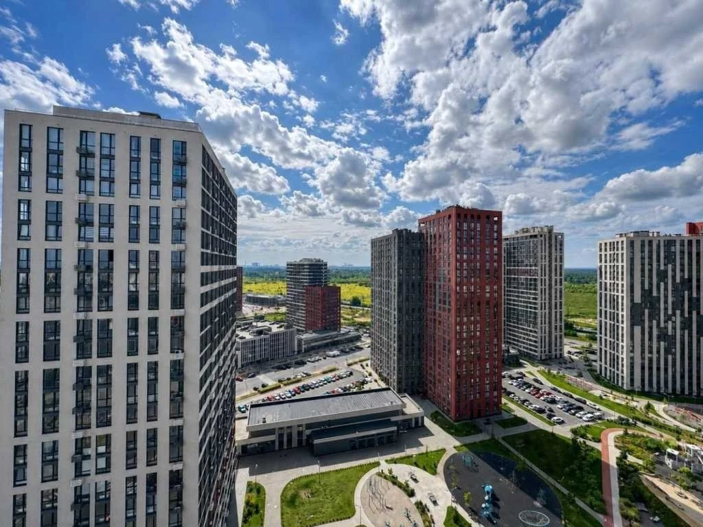 Продаж 2-кімнатної квартири 69.1 м², Всеволода Змієнко вул.,