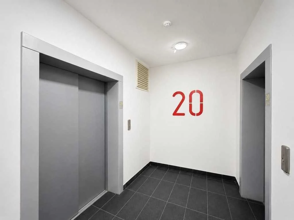 Продаж 2-кімнатної квартири 69.1 м², Всеволода Змієнко вул.,