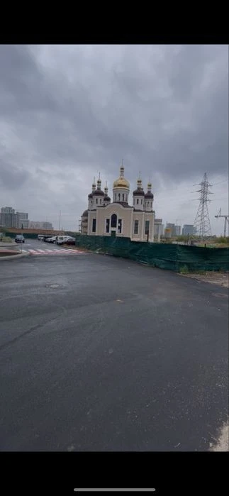 ВЛАСНИК! Без комісії Новий масив Варшавський 33 ! Будинок 10