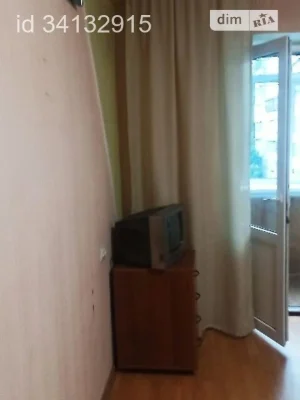 Довготривала оренда 1к квартири на вул. Василя Касіяна 10 •