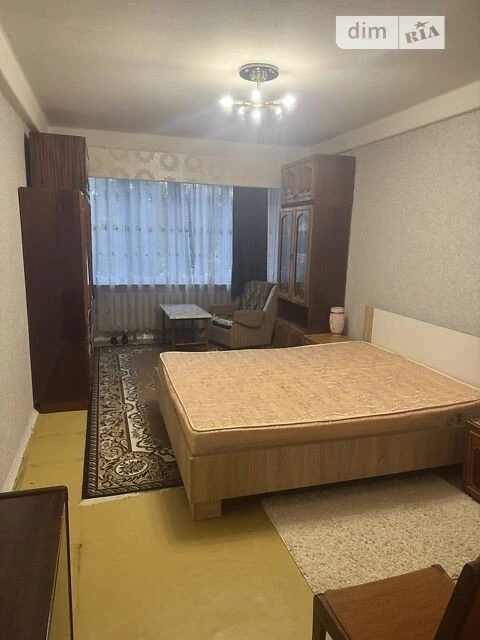 Довготривала оренда 2к квартири на вул. Миколи Ушакова 12 •