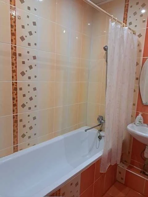 Продаж 1-кімнатної квартири 43.1 м², Урлівська вул., 38А
