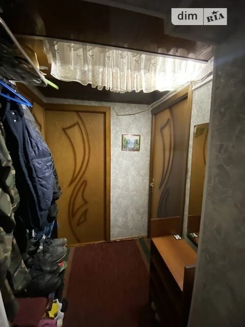 Продаж кімнати 29 кв. м на вул. Миропільська 15А • ID 348358