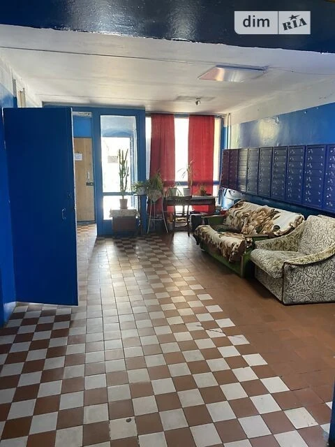 Продаж кімнати 29 кв. м на вул. Миропільська 15А • ID 348358