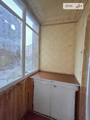Продаж кімнати 26.8 кв. м на вул. Сержа Лифаря 18 • ID 34738