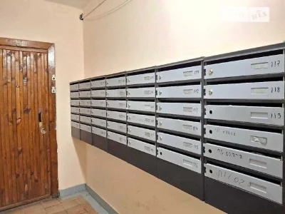 Продаж кімнати 26.8 кв. м на вул. Сержа Лифаря 18 • ID 34738