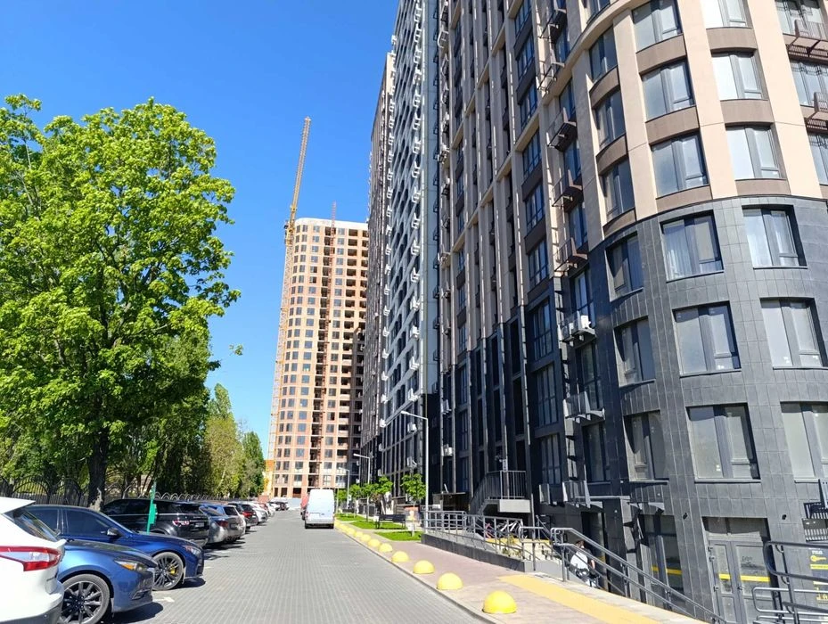 Продажа трехкомнатной квартиры 90.7 м² в Одессе, ЖК Модерн. Сек