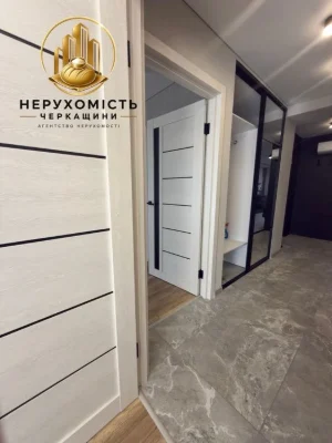 Продаж сучасної 2 кімнатної квартири .