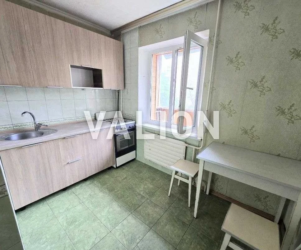 Продаж 1-кімнатної квартири 32.4 м², Горлівська вул., 38/40