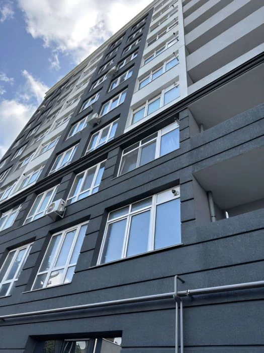 Продам 1-комнатную квартиру с индивидуальным отоплением возле Ц