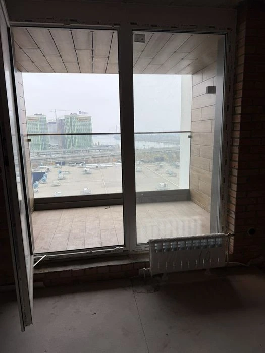 No commission and taxes! I am selling a luxurious 1-room apartment with