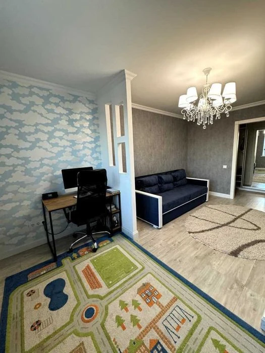 Продам 2-кімнатну квартиру в центрі Полтави