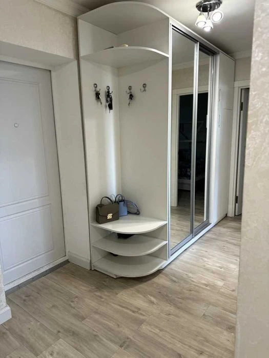 Продам 2-кімнатну квартиру в центрі Полтави