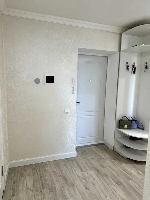 Продам 2-кімнатну квартиру в центрі Полтави