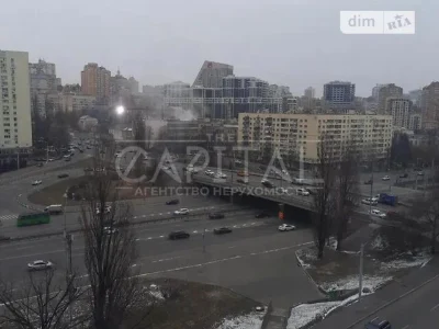 Довготривала оренда 1к квартири на просп. Берестейський 11 •