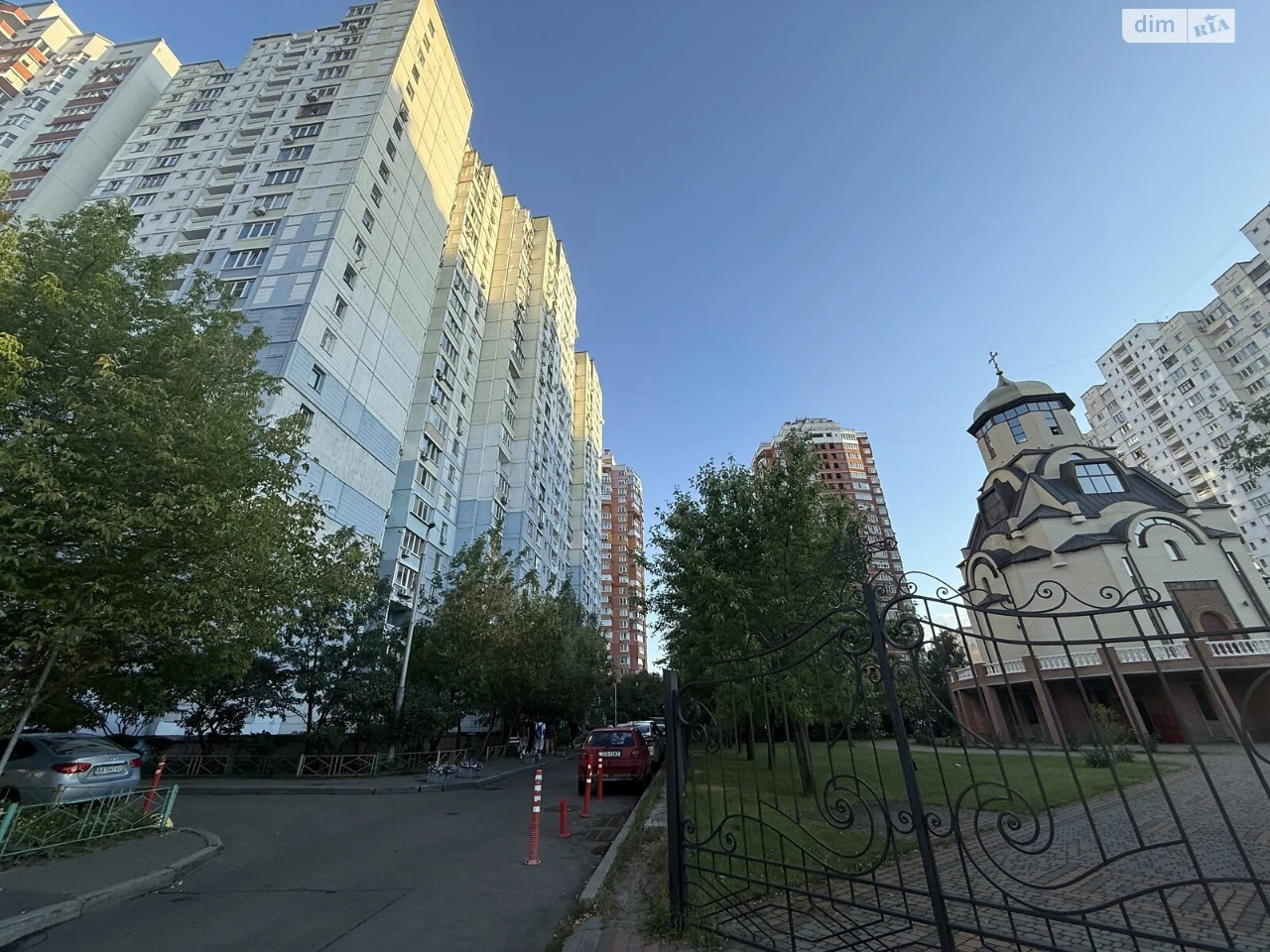 Продаж Квартира Троєщина