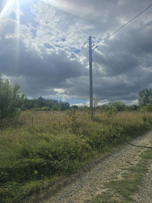 Продаж земельної ділянки в с.Малиничі!