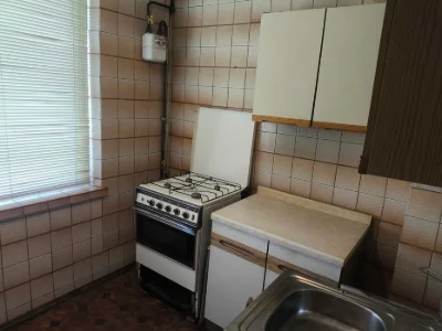 Продам однокімнатну квартиру станція метро Барабашово