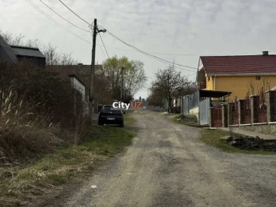 Продається земельна ділянка на Червениці