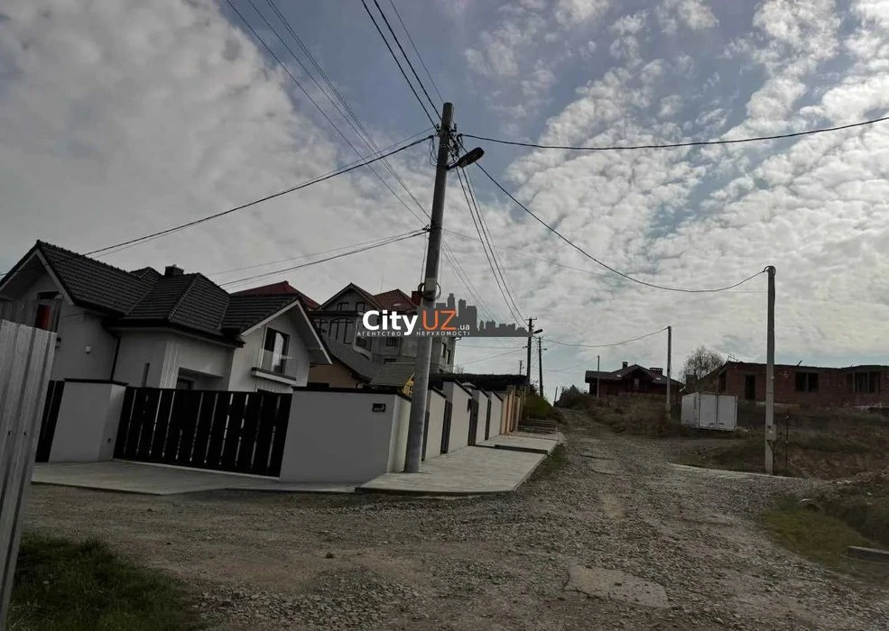 Продається земельна ділянка на Червениці
