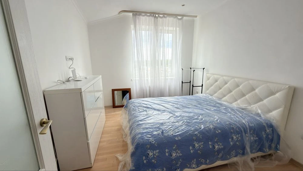 Продаж 2-х кімнатної квартири в новобудові.