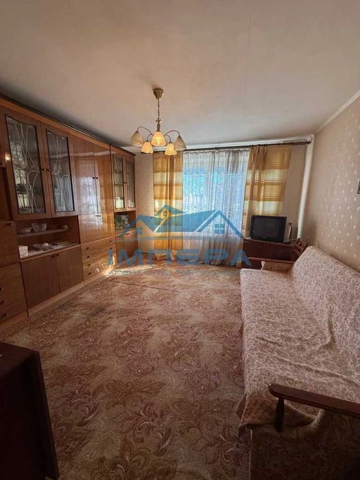 Продам 2-кімнатну квартиру на Мотелі