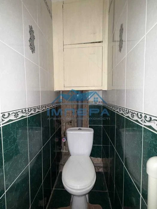Продам 2-кімнатну квартиру на Мотелі