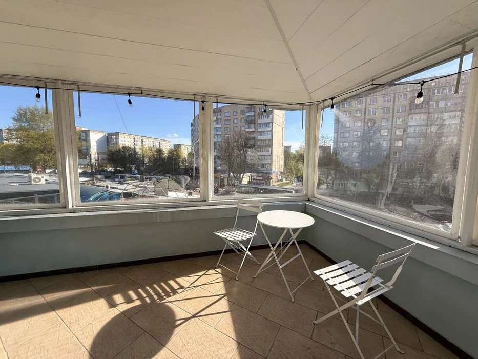 Продаж квартири по вулиці Київська, район Бам, 6 кімнат