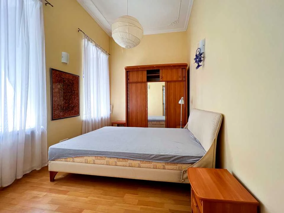 Квартира. Київ, Велика Житомирська вул.