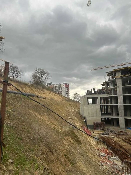 Продаж дворівневоії 2-кім. квартири 75 м² ЖК Lennona Residen