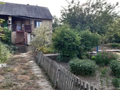 Продаж частини будинку