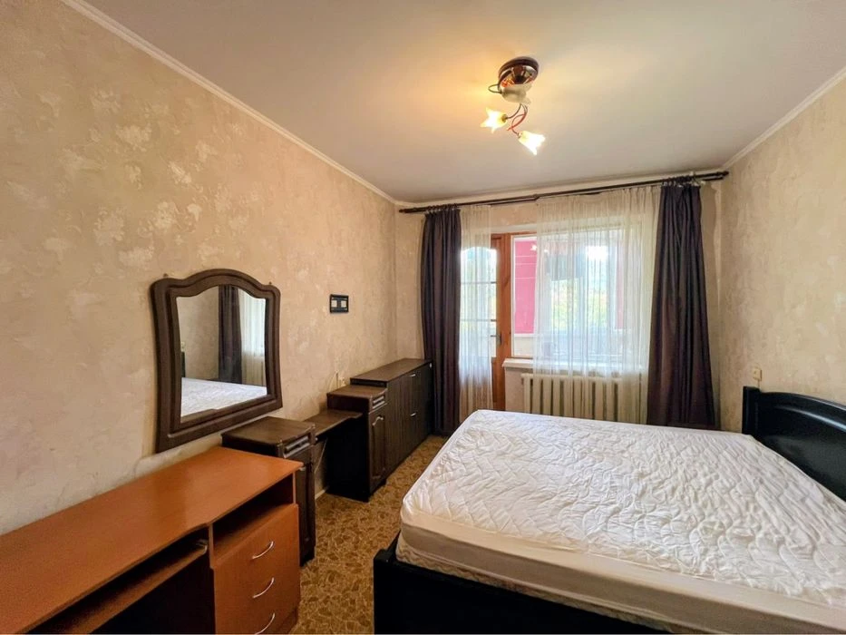 Продаж 3 кімнатної квартири Сади 1