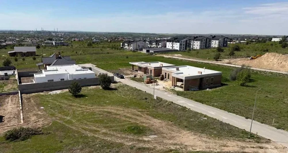 Продам земельну ділянку на Щасливому | новий масив в ідеальн