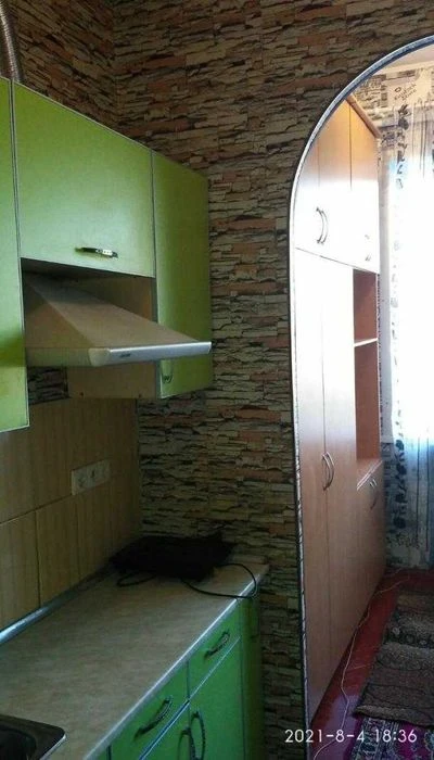 Продам гостинку возле м. Спортивная!