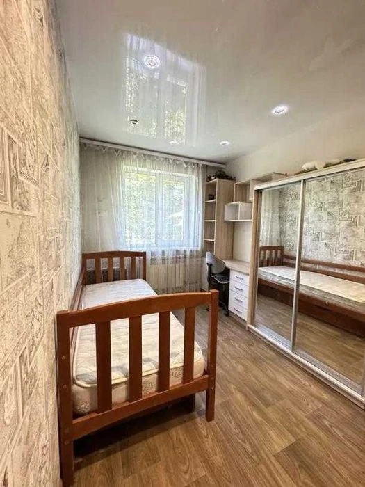 Продам 2 ком.кв. с ремонтом на Новых домах.