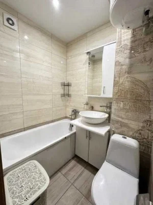 Продам 2 ком.кв. с ремонтом на Новых домах.
