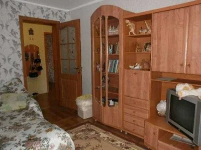 Продам 2-кім.Дворець Спорту