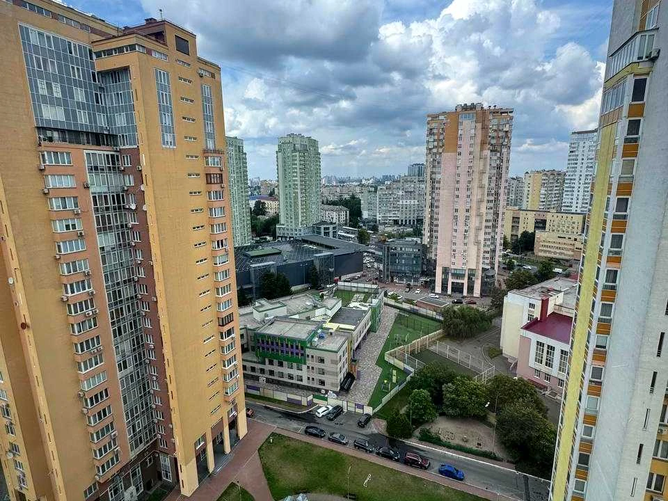 Квартира. Київ, Валерія Лобановського просп. (Червонозоряний