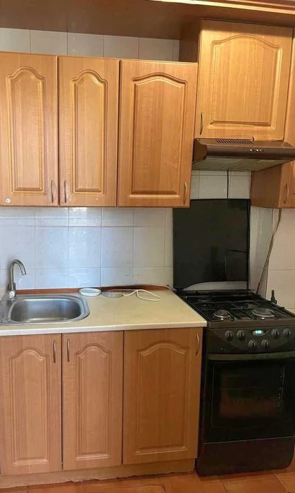 Продаж квартири з меблями та технікою