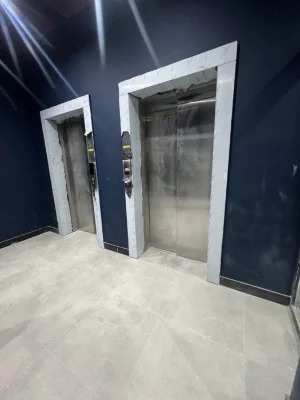 Продам 3к квартиру в Києві біля ТРЦ Ретровіль!
