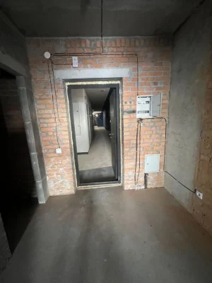 Продам 3к квартиру в Києві біля ТРЦ Ретровіль!