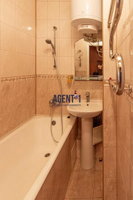 Продаж 2-кімн. квартири бул.Вацлава Гавела 32, Київ, Відрадн