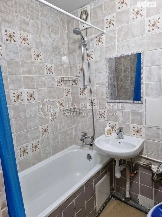 Sale of the 2nd apartment Radchenko Petra, 21a Solomyanskyi