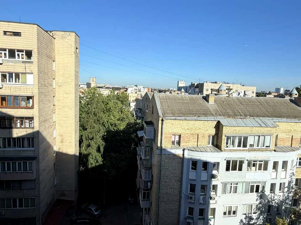 Квартира. Київ, Кирилівська вул. (Фрунзе)