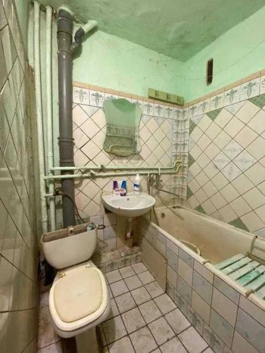 Продам 3к. кв. на ХТЗ.
