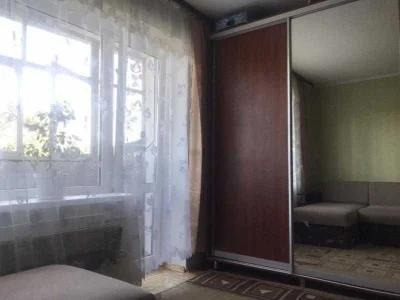 Продам 1комнатную квартиру в жилом состоянии Киевский район