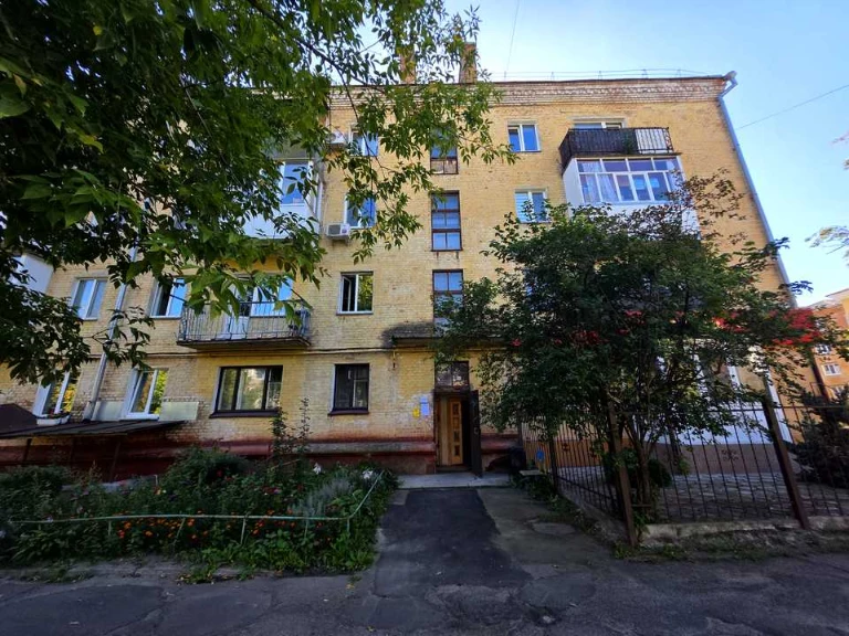 Квартира. Чернігів, Коцюбинського вул.