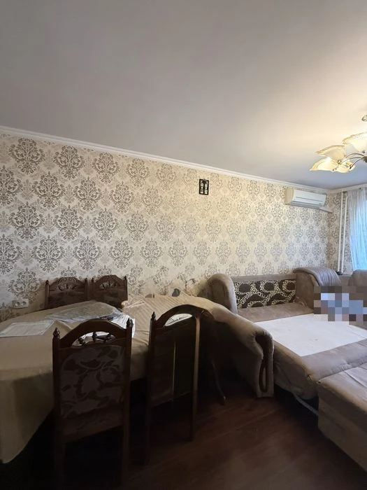 Продам 5-ти комнатную квартиу на Клочко рядом с АТБ
