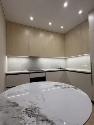 Продаж 2 кімнатної в центрі міста, вул  Руська 41