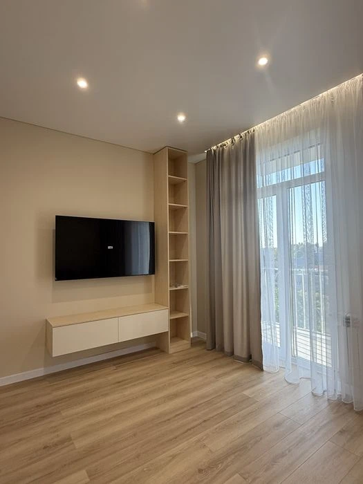 Продаж 2 кімнатної в центрі міста, вул  Руська 41